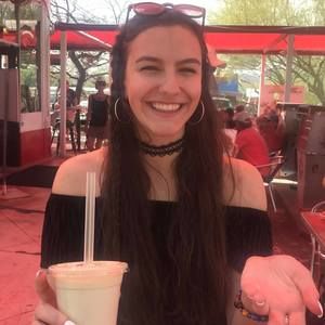 Meet your Posher, Jade